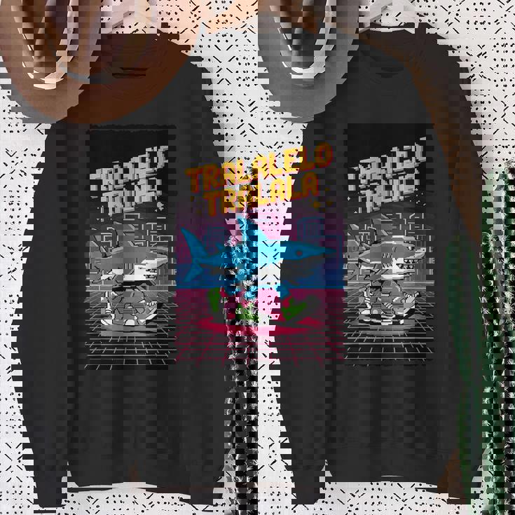 おもしろイタリアンゲーマー ミーム トララレロ トラララ 8ビット シャーク キッズ スウェットシャツ 年配の女性への贈り物