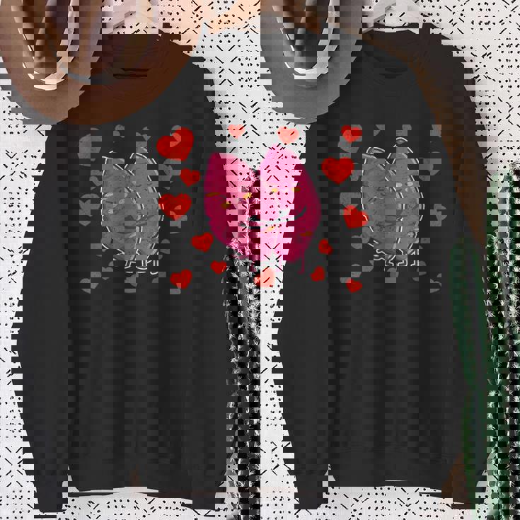 かわいいサツマイモ カップル ハグサツマイモ スウェットシャツ 年配の女性への贈り物