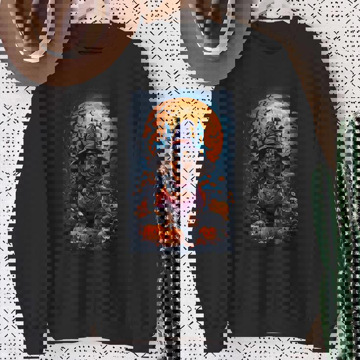 かわいいダックスフントと不気味なお化け屋敷のハロウィンコスチューム スウェットシャツ 年配の女性への贈り物