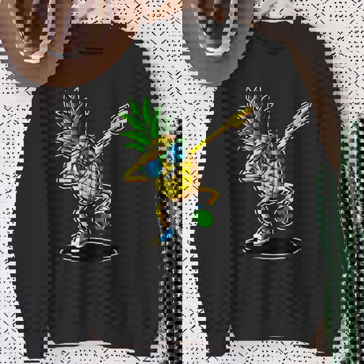 かわいいパイナップルダビングダンシングシャツ 面白いキッズプリント スウェットシャツ 年配の女性への贈り物