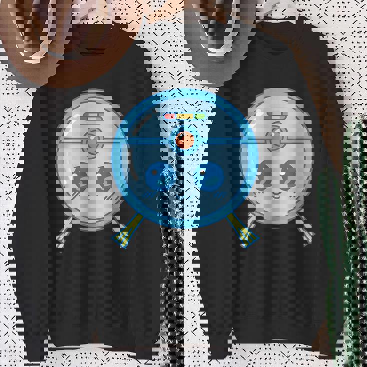 かわいいロボット掃除機掃除カワイイキッズ スウェットシャツ 年配の女性への贈り物