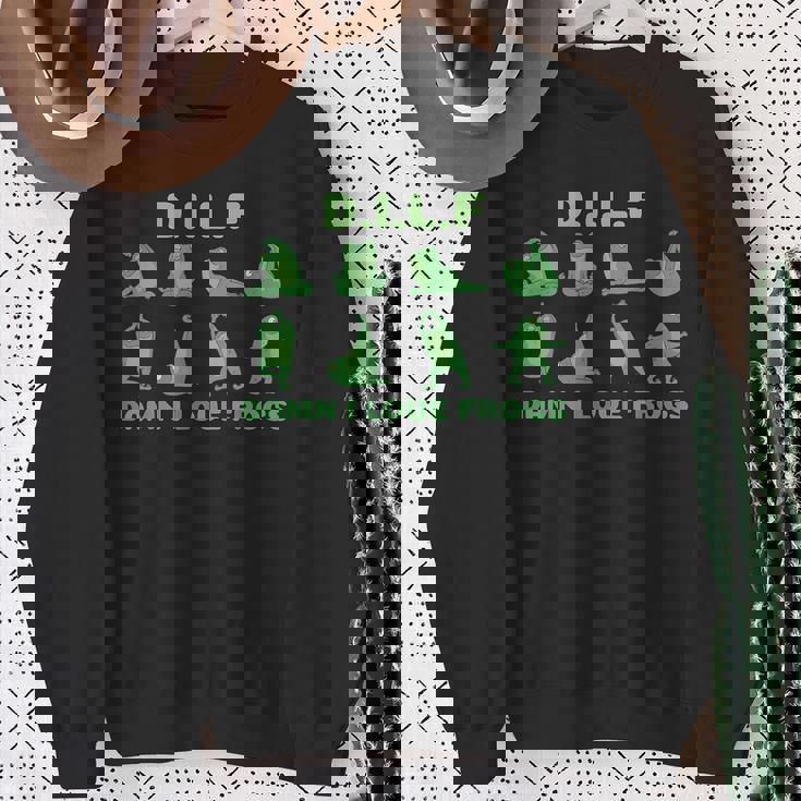 くそー私はカエルが大好きdILF スウェットシャツ 年配の女性への贈り物