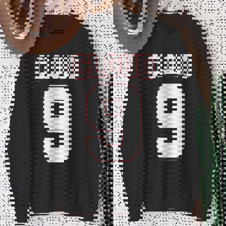 この面白いコスチュームでクラウド9の穏やかな体験をしてください。 スウェットシャツ 年配の女性への贈り物