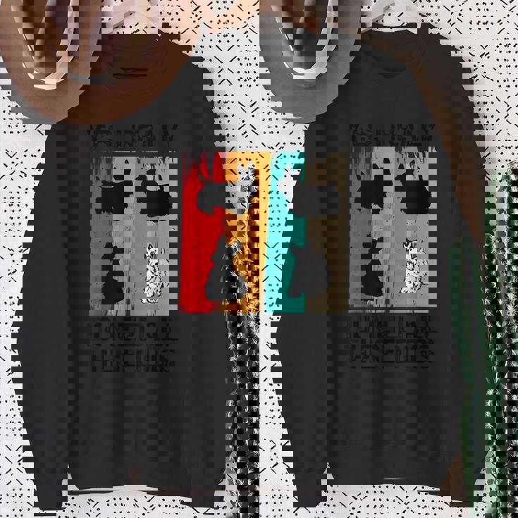 はい、これらすべての犬が本当に必要です スコッティ スコティッシュ テリア スウェットシャツ 年配の女性への贈り物