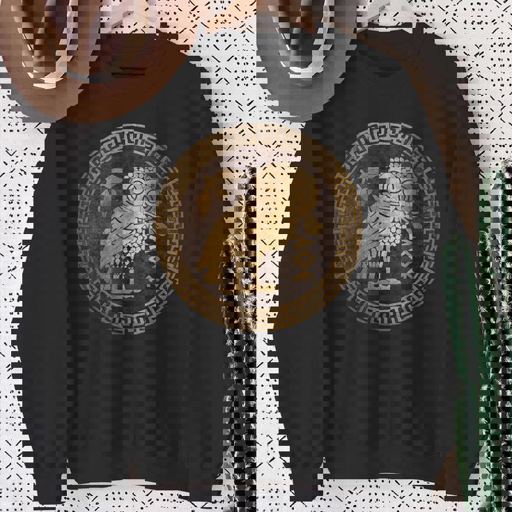 アテネ古代ギリシャ女神アテナのアテネのフクロウのシンボル スウェットシャツ 年配の女性への贈り物