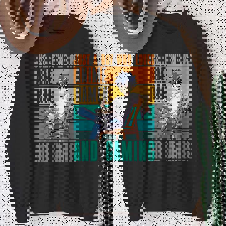 アニメラーメンとゲームが大好きな少年 カワイイゲーマー スウェットシャツ 年配の女性への贈り物