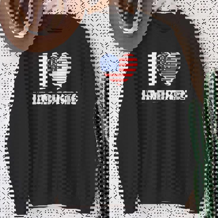 アメリカ国旗とハートのアイ・ラブ・ハンバーガー スウェットシャツ 年配の女性への贈り物