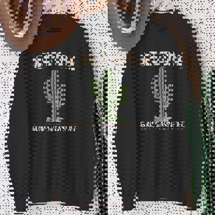 アリゾナ グランドキャニオン州立大学サグアロサボテン スウェットシャツ 年配の女性への贈り物