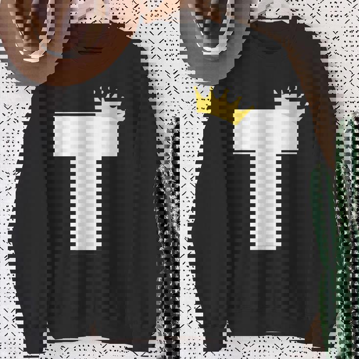 アルファベット大文字モノグラム イニシャル キング クイーン クラウン スウェットシャツ 年配の女性への贈り物