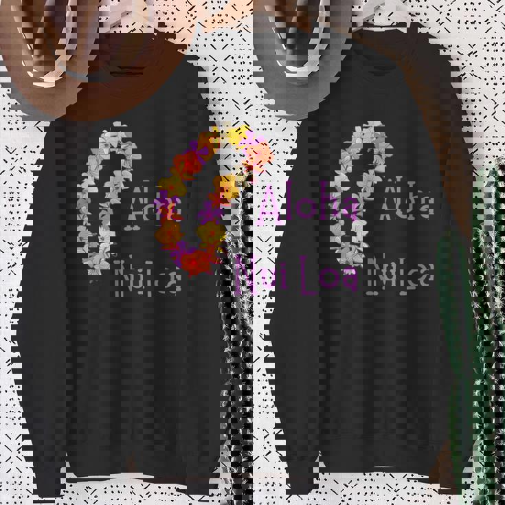 アロハヌイロアハワイアンとても愛し合うフラワーレイ スウェットシャツ 年配の女性への贈り物