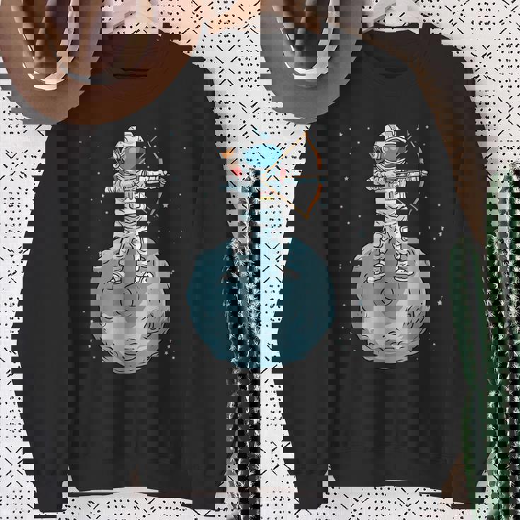 アーチェリーシャツキッズロングボウ宇宙飛行士ギフトキッズボウアーチェリー スウェットシャツ 年配の女性への贈り物