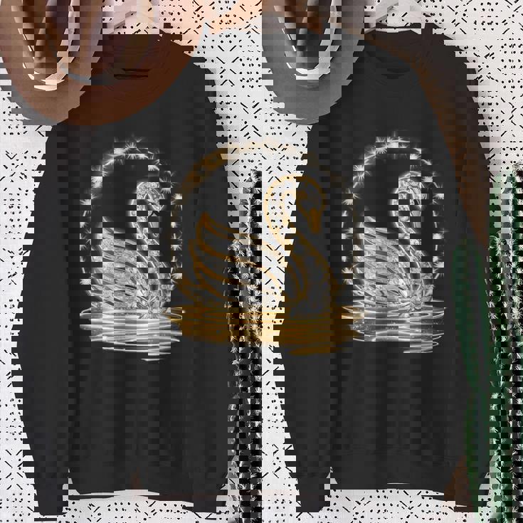 アート プリント モチーフとしての美しい白鳥、ギフトのアイデア スウェットシャツ 年配の女性への贈り物