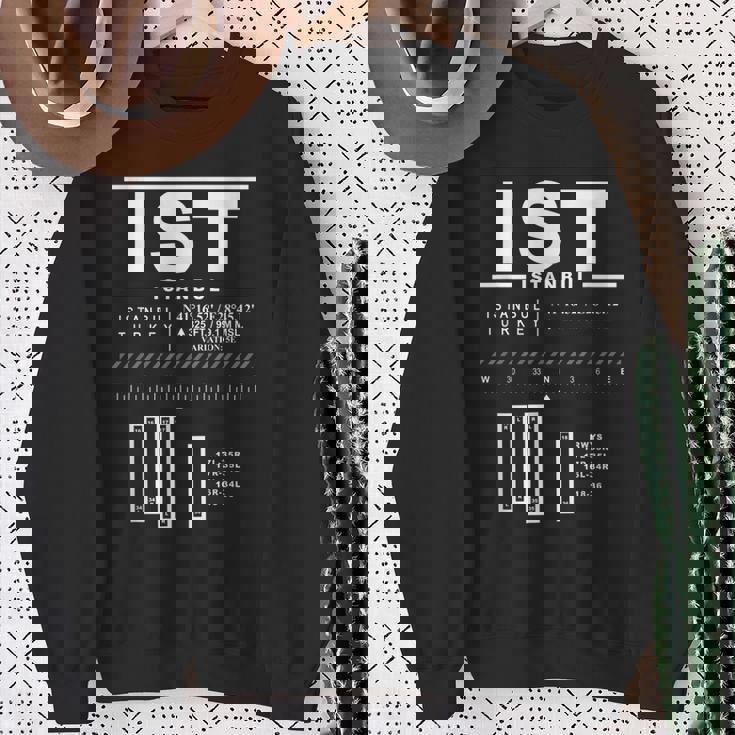 イスタンブール空港 トルコ スウェットシャツ 年配の女性への贈り物