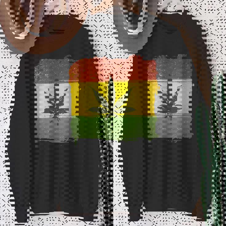 ウィード マリファナ ガンジャ リーフ ラスタ フラッグ 大麻 恋人 ギフト スウェットシャツ 年配の女性への贈り物