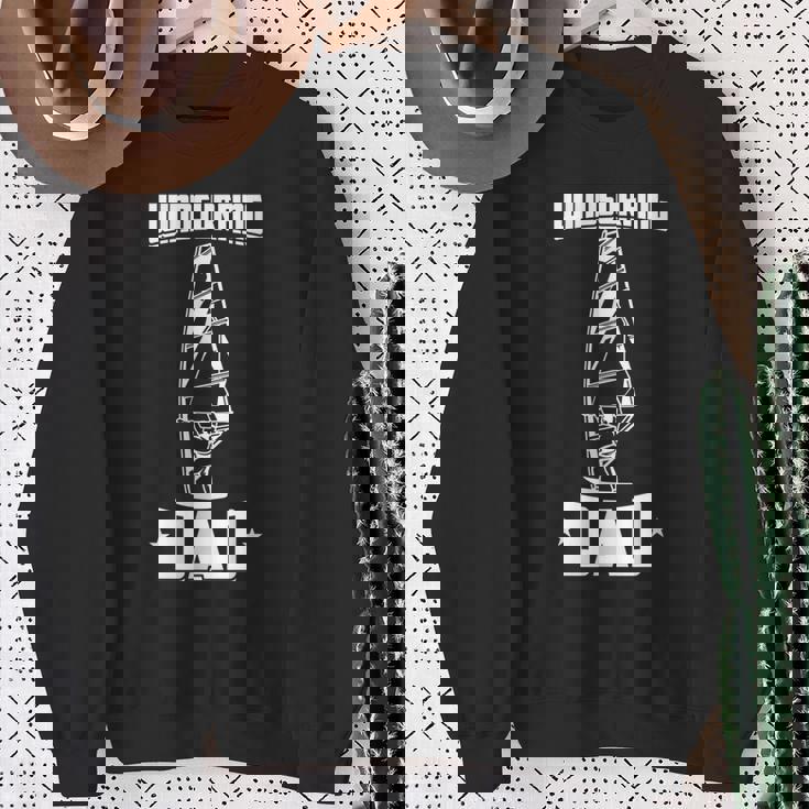 メンズ ウインドサーフィンの父 ウインドサーフィンの愛好家 ボードセイリング スウェットシャツ 年配の女性への贈り物