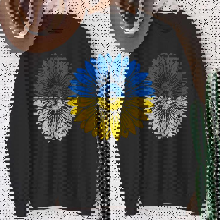 ウクライナの平和ひまわり苦しめられた青と黄色 スウェットシャツ 年配の女性への贈り物