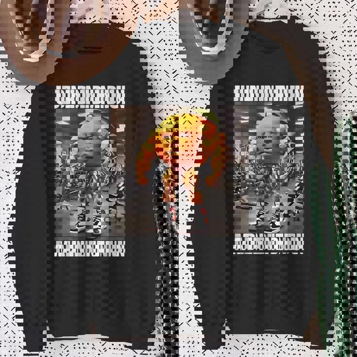 ウディンドゥン-イタリアンブレインロットミーム スウェットシャツ 年配の女性への贈り物