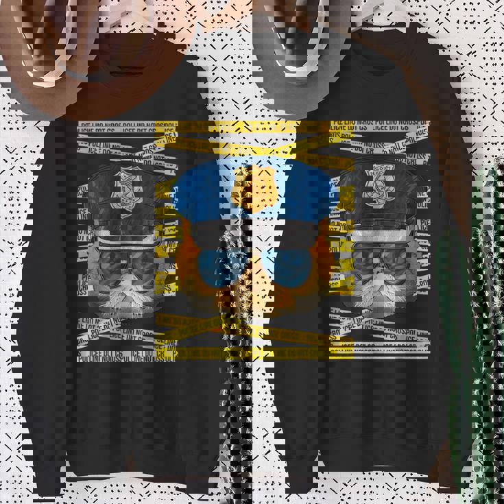 エキゾチック ショートヘア 警察官 警察官 面白い 警察 猫 スウェットシャツ 年配の女性への贈り物