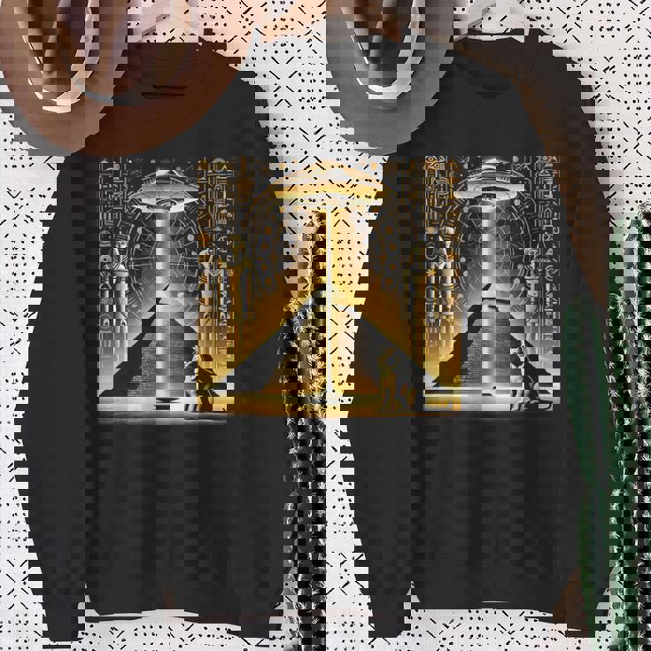 エジプトピラミッドufo猫と光エネルギー Egypt Ufo Pyramid Beam スウェットシャツ 年配の女性への贈り物