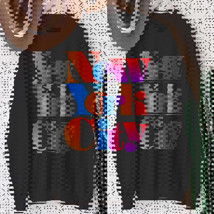 カラフルなニューヨークシティファッショングラフィックtシャツ、ニューヨーク市 スウェットシャツ 年配の女性への贈り物