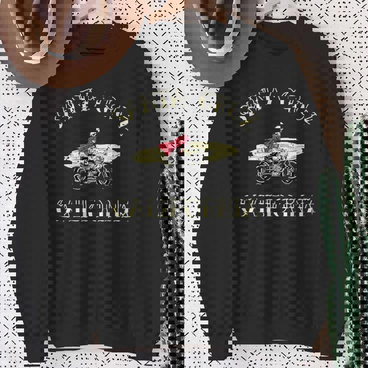 カリフォルニア州サンタクルーズトラベリングサーファー スウェットシャツ 年配の女性への贈り物