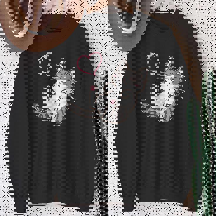 キジ白猫ぐっすり眠る猫ちゃん 猫好き スウェットシャツ 年配の女性への贈り物