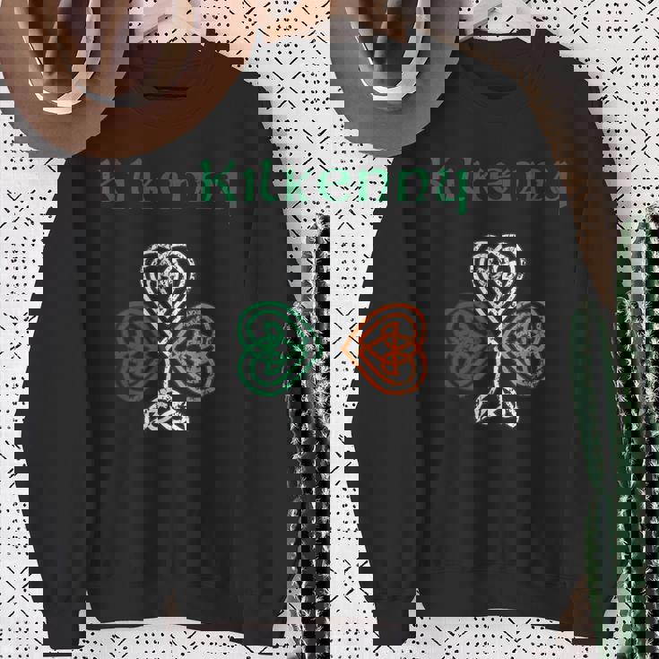 キルケニー州 シャムロック アイルランド国旗 クレイックと天井 スウェットシャツ 年配の女性への贈り物