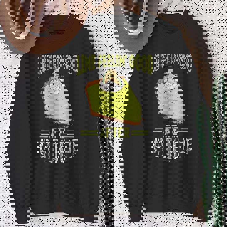 キー ライム パイ フィーリング グッドレモンパイ デザート フロリダパイ スウェットシャツ 年配の女性への贈り物