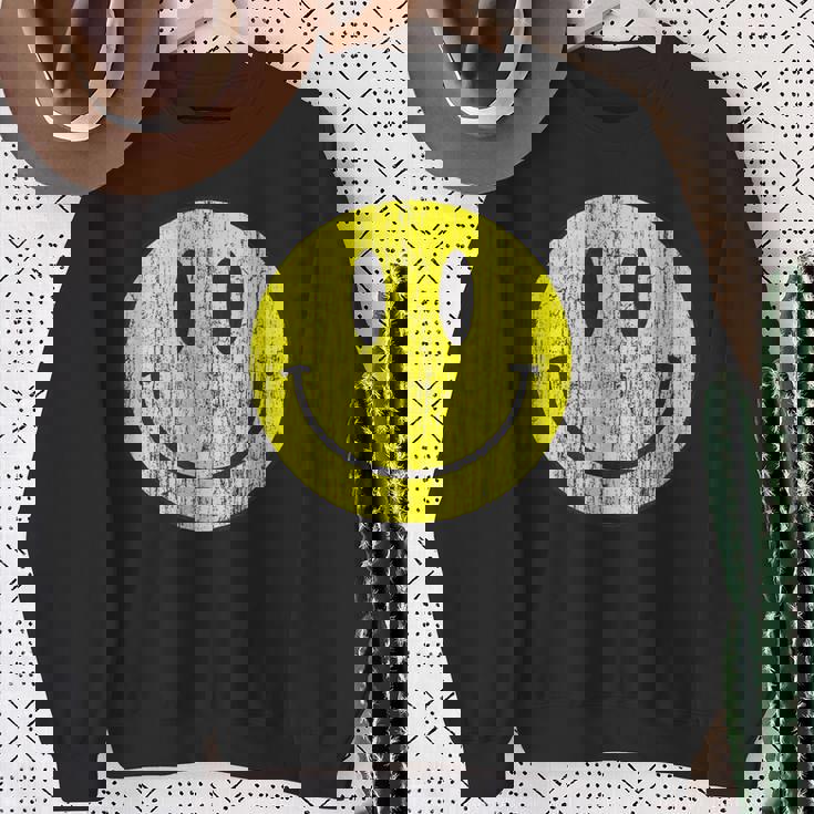 クラシック スマイリーシャツ アンティーク調 80年代風 アシッドハウス アイコン 顔文字 スウェットシャツ 年配の女性への贈り物