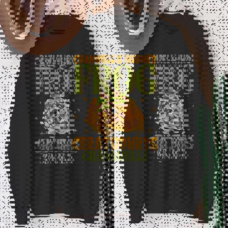 クランウェルツノガエル スウェットシャツ 年配の女性への贈り物