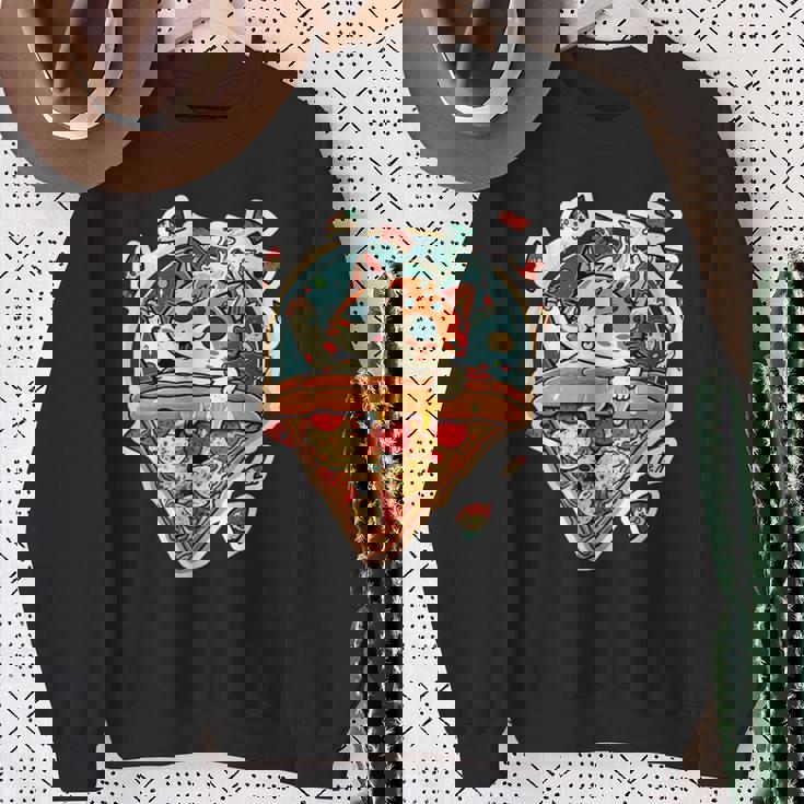 クレイジー ペパロニ ピザ キャット カルツォーネ トラ猫 ファーストフードの子猫 スウェットシャツ 年配の女性への贈り物