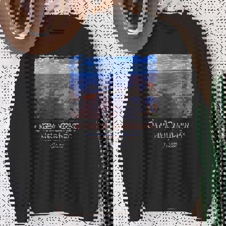 グランドキャニオン国立公園、アリゾナ州カラフルシーニックtシャツ スウェットシャツ 年配の女性への贈り物