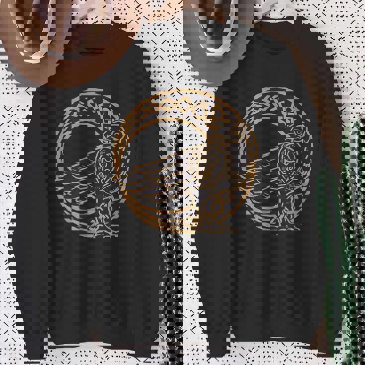 ケルトの月と部族のカラス ウィッカ オカルトシンボル スウェットシャツ 年配の女性への贈り物