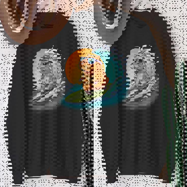 サングラスでサーフィンカピバラ スウェットシャツ 年配の女性への贈り物