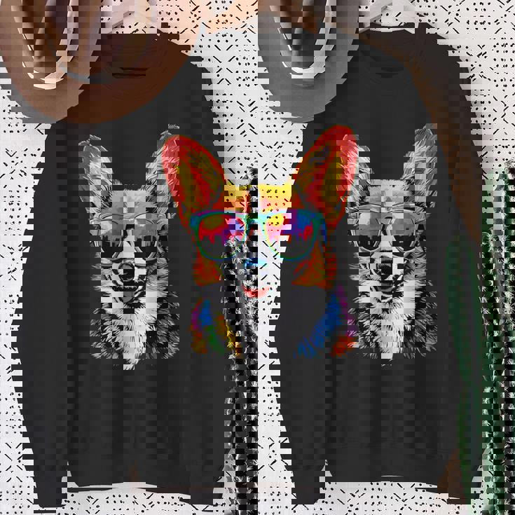 サングラスとコーギー ウェルシュ・コーギー犬 甘いウェルシュ・コーギー スウェットシャツ 年配の女性への贈り物