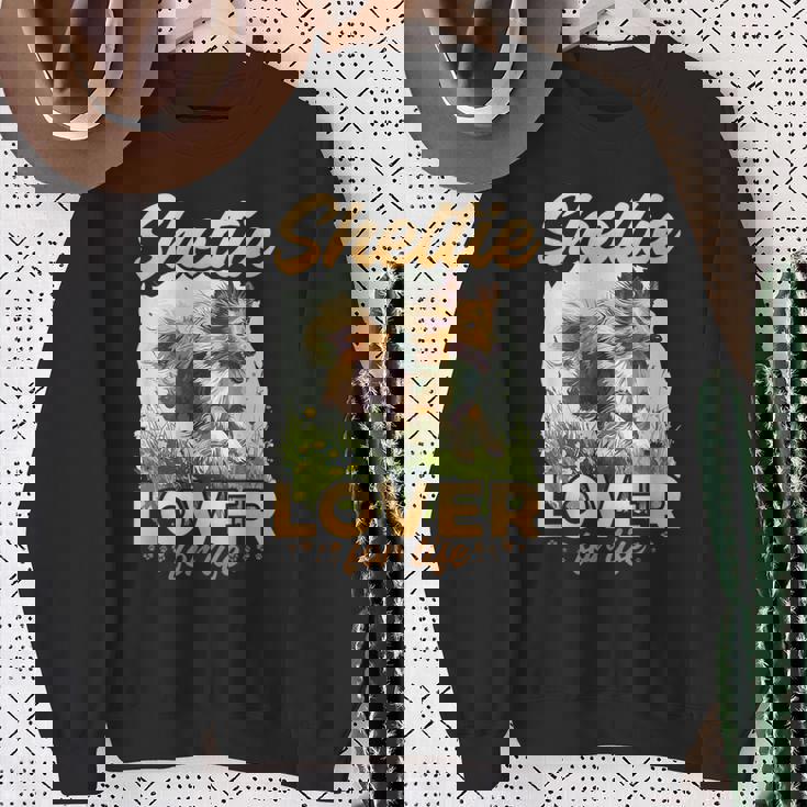 シェットランド・シープドッグ・ドッグ・シェルティー-シェルティ・ラヴァー・フォー・ライフ スウェットシャツ 年配の女性への贈り物