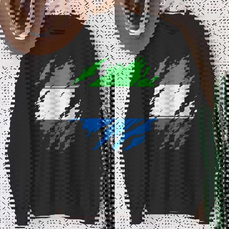 シエラレオネの国旗シエラレオネ スウェットシャツ 年配の女性への贈り物