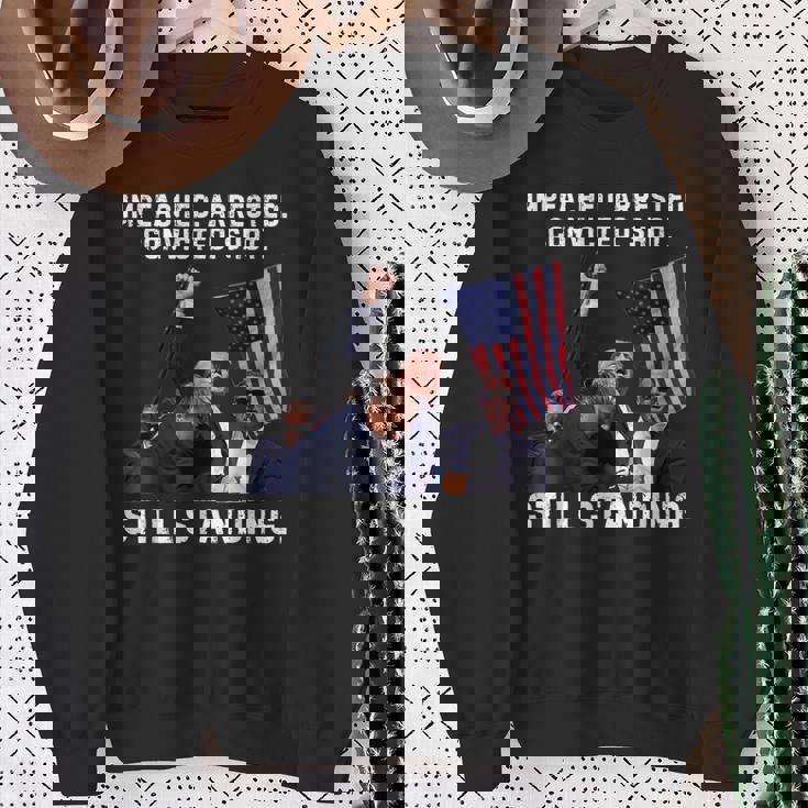 スティル・スタンディング・トランプ 2024 暗殺未遂 スウェットシャツ 年配の女性への贈り物