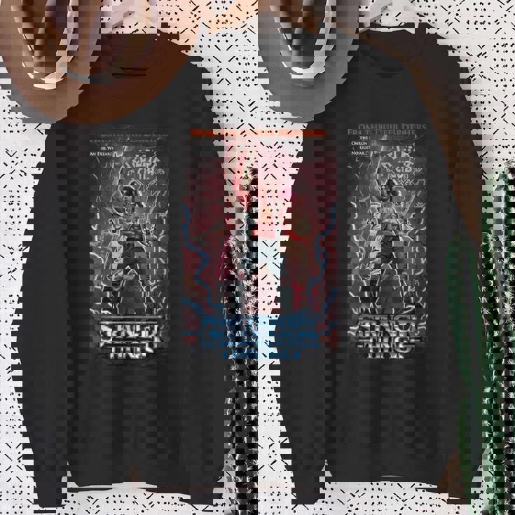 ストレンジャー・シングス リミックス エディ・ヘルファイア クラブ アートポスター スウェットシャツ 年配の女性への贈り物