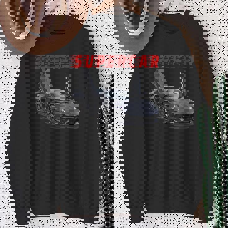 スポーツカーファンに最適なスーtシャツ。 スウェットシャツ 年配の女性への贈り物