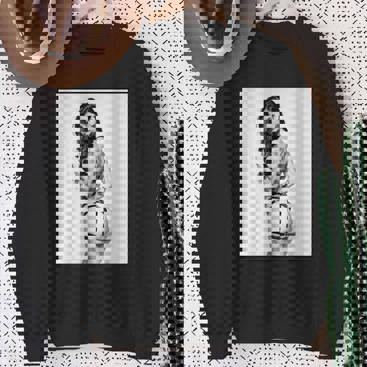 セクシーガールグラフィックtシャツ セクシーブルネットピンナップガール B&W スウェットシャツ 年配の女性への贈り物