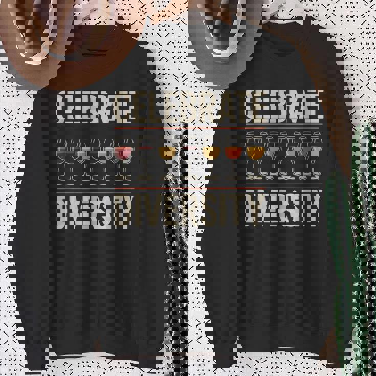 セレブレート・ダイバーシティ・ソムリエ スウェットシャツ 年配の女性への贈り物