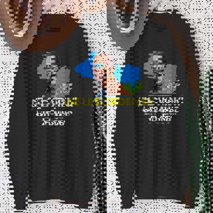 セ・レ・オルデナ・コメール・ププサス・デ・ロロコ、ナイーブ・ブケレ スウェットシャツ 年配の女性への贈り物