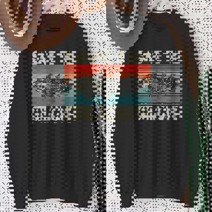 セーブ・ザ・シーラカンス。 スウェットシャツ 年配の女性への贈り物