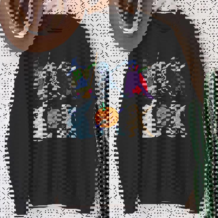 ダビングハロウィン骨格の魔女ヴァンパイアゴーストモンスター スウェットシャツ 年配の女性への贈り物