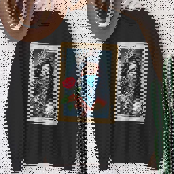 チカーナ レイナ チカーノ シャツ チョロ クイーン かわいい レトロ ローライダー スウェットシャツ 年配の女性への贈り物