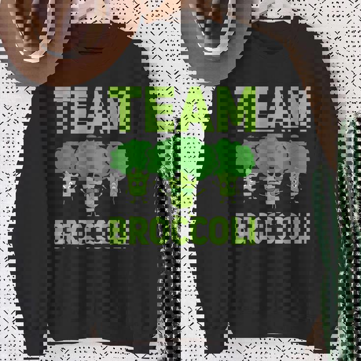 チーム ブロッコリー ビーガン ベジタリアン 植物ベース 野菜 スウェットシャツ 年配の女性への贈り物