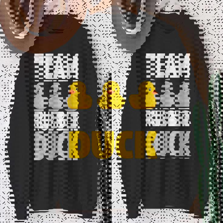 チームラバーダックラバーダック。 スウェットシャツ 年配の女性への贈り物