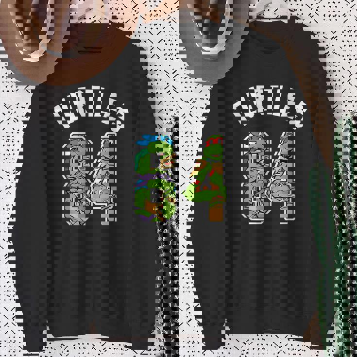 ティーンエイジ・ミュータント・ニンジャ・タートルズ 84フィート グループコラージュ スウェットシャツ 年配の女性への贈り物