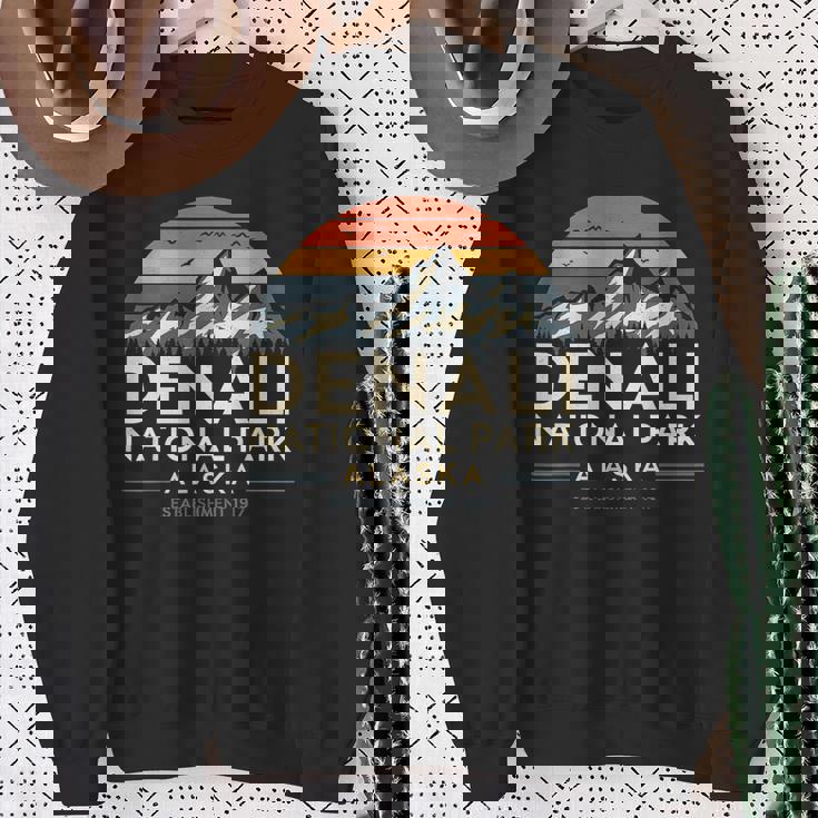 デナリ国立公園 アラスカ ハイキング キャンプ 山 お土産 スウェットシャツ 年配の女性への贈り物